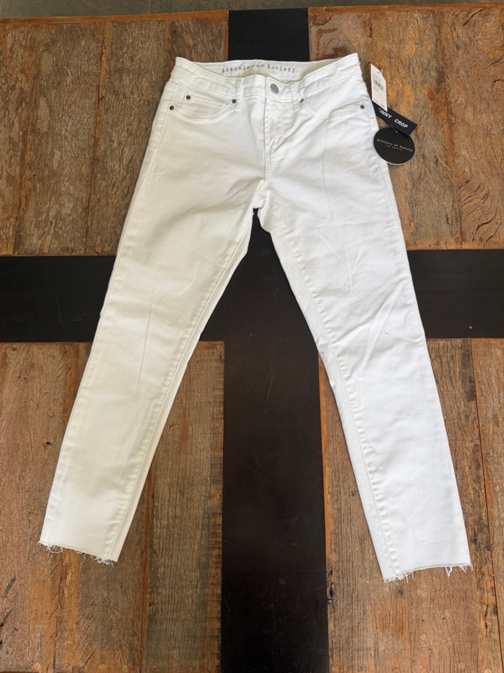Articles Of Society White Skinny Jeans. Size 26. NWT.